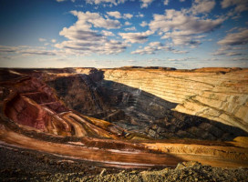 Největším světovým těžařem zlata bude společnost Newmont