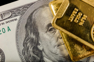 Roman Pilíšek: zlato jde na podzim k ceně 2000 USD za unci